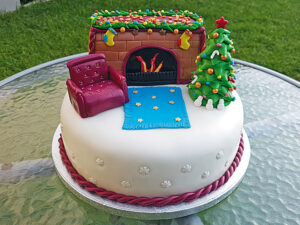 chrstmas-cake-with-fire-place